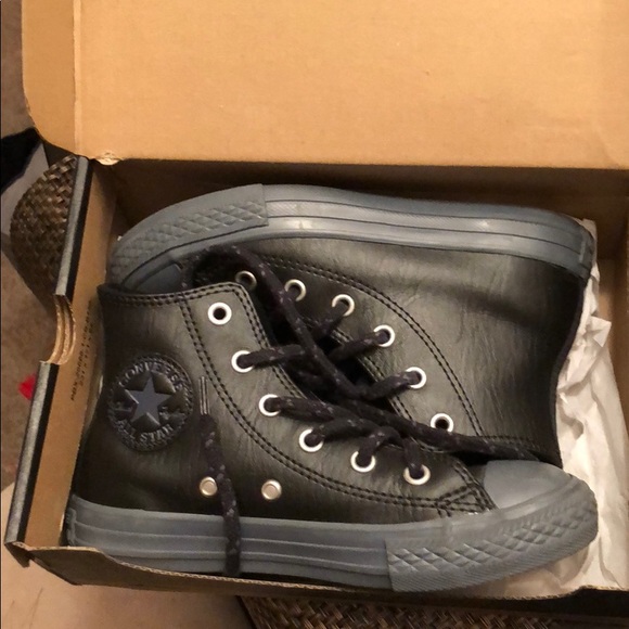 Converse Shoes - Barley used all Leather Converse